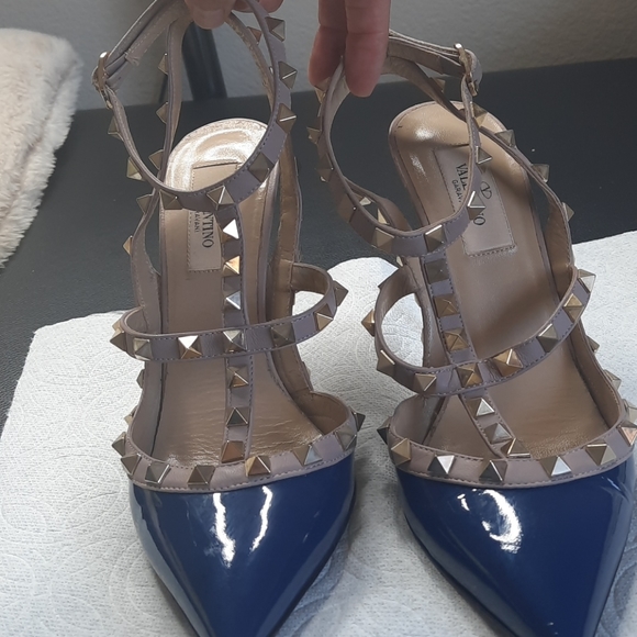 Authentic Valentino Rockstud pumps ankle strap - Picture 5 of 6